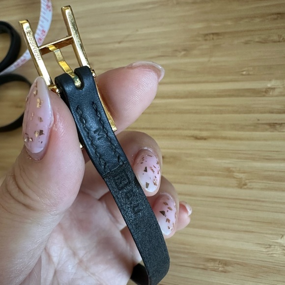 HERMES "Hapi 4": Black, Leather & Gold "H" Logo Wrap Bracelet - Picture 10 of 12